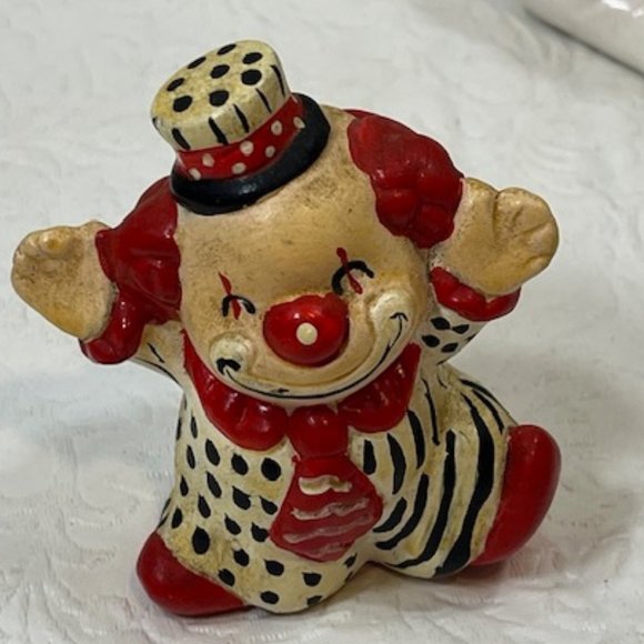 3 VTG Ceramic Hand Painted Figurines Circus Clowns 3"-3.5" Tall - Picture 13 of 16